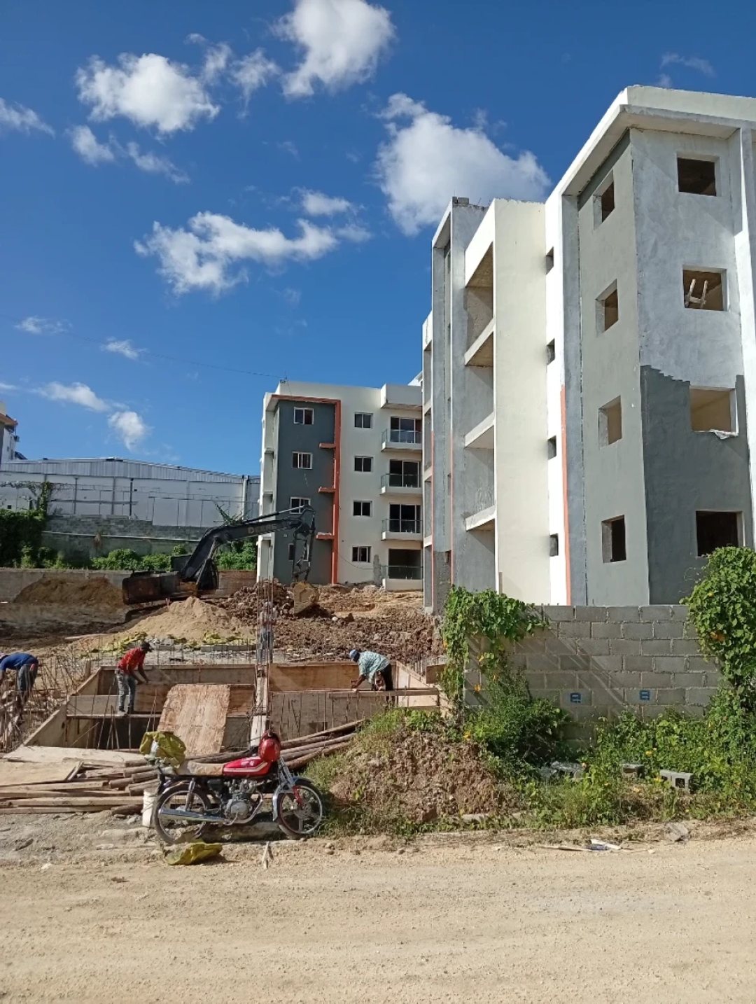 Project en Santo Domingo Norte (Cabecera), Guaricano Central