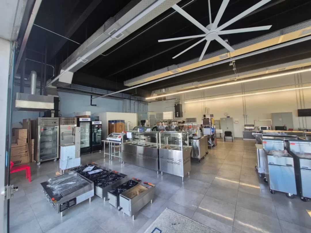 Local comercial (proyecto) en Santo Domingo Este (Cabecera), San Isidro Adentro
