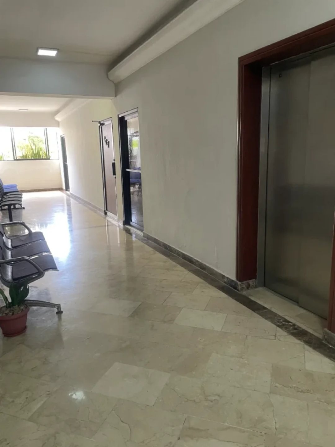 Local de oficina en Santo Domingo De Guzman, Gazcue