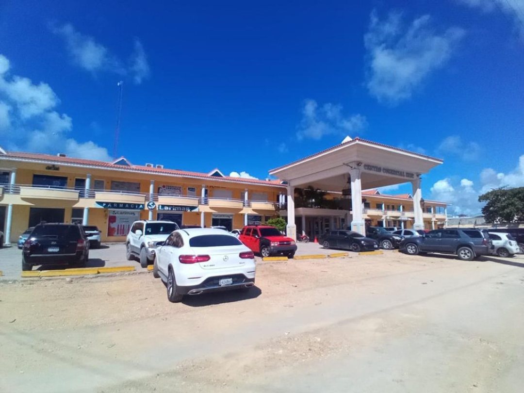 Local comercial (proyecto) en Santo Domingo Este (Cabecera), San Isidro Adentro