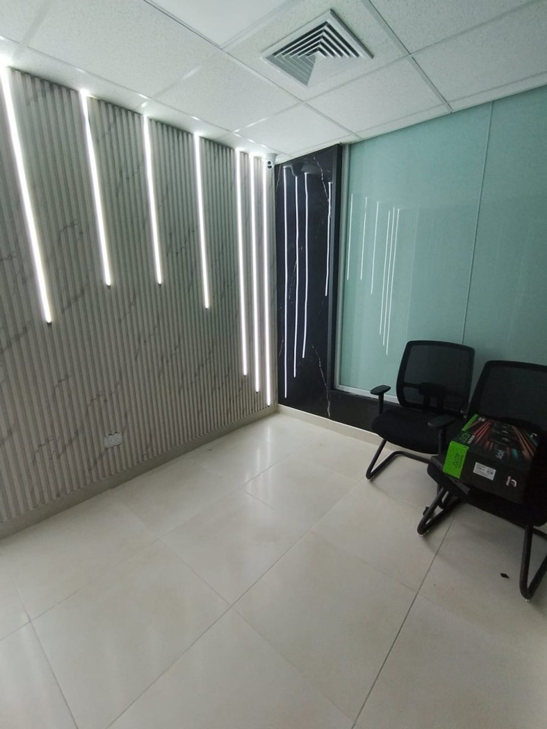 Local comercial (proyecto) en Santo Domingo Este (Cabecera), Hainamosa